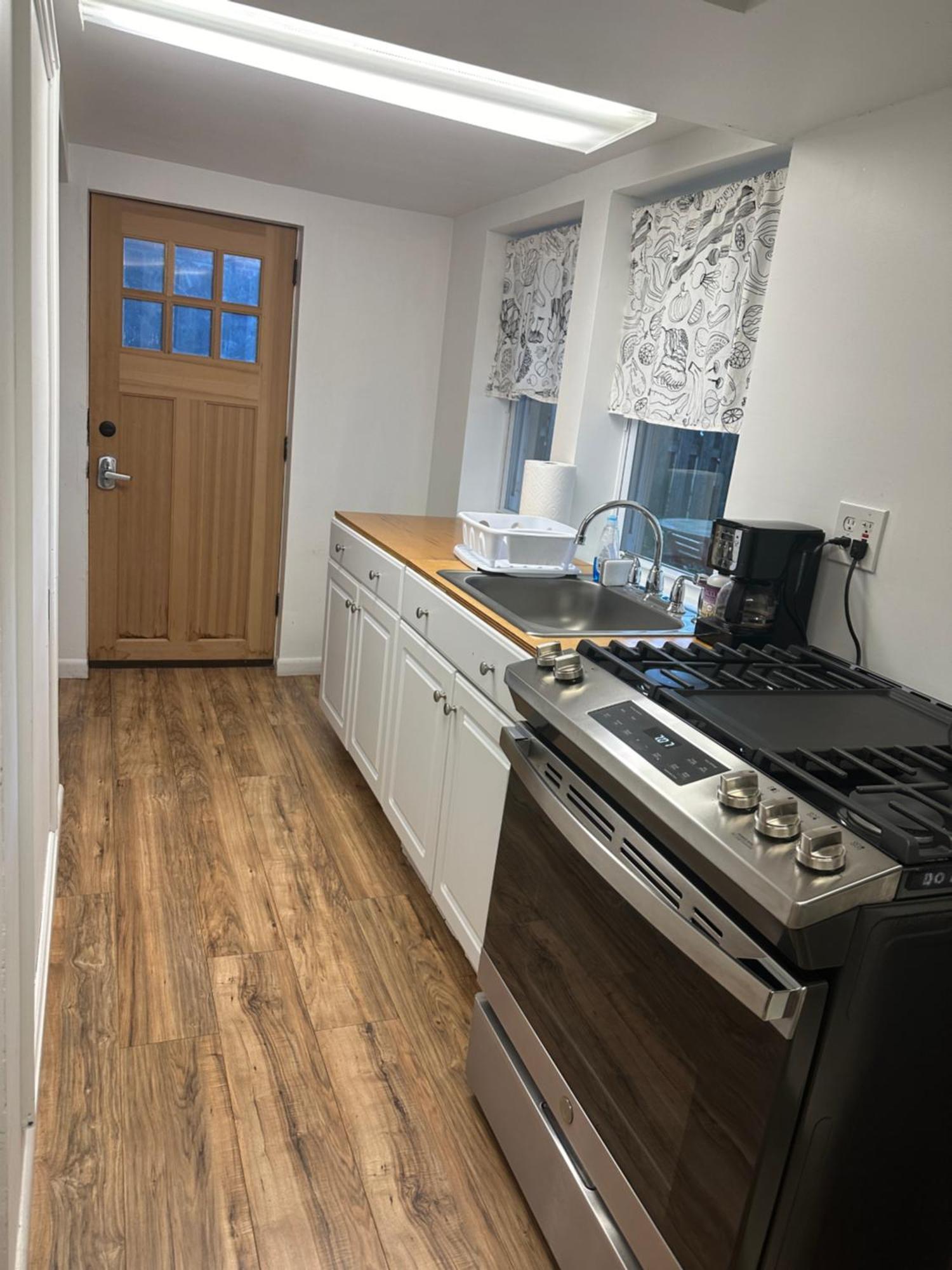 2 Bedroom By Zoo, Metro, Park And Embassies In Forest Hills - Best Location Вашингтон Экстерьер фото